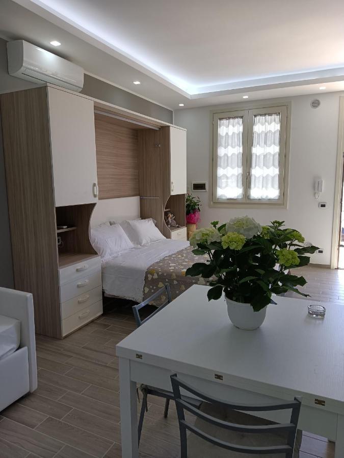 Monolocale Da Andrea Apartment Custonaci Bagian luar foto