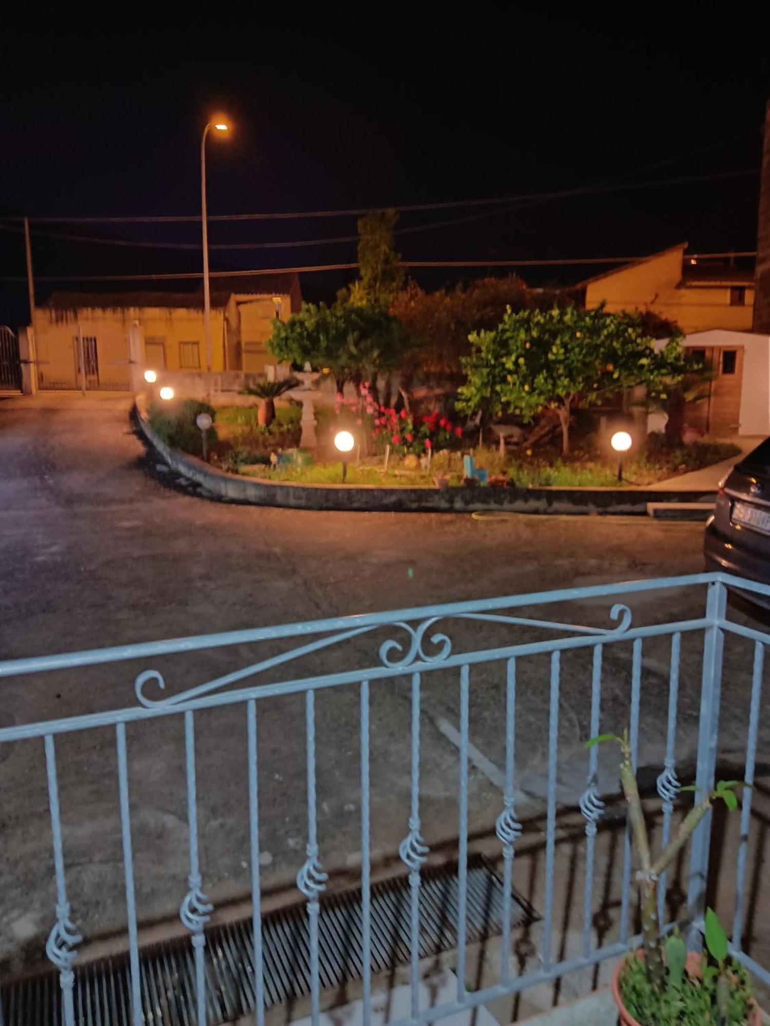 Monolocale Da Andrea Apartment Custonaci Bagian luar foto