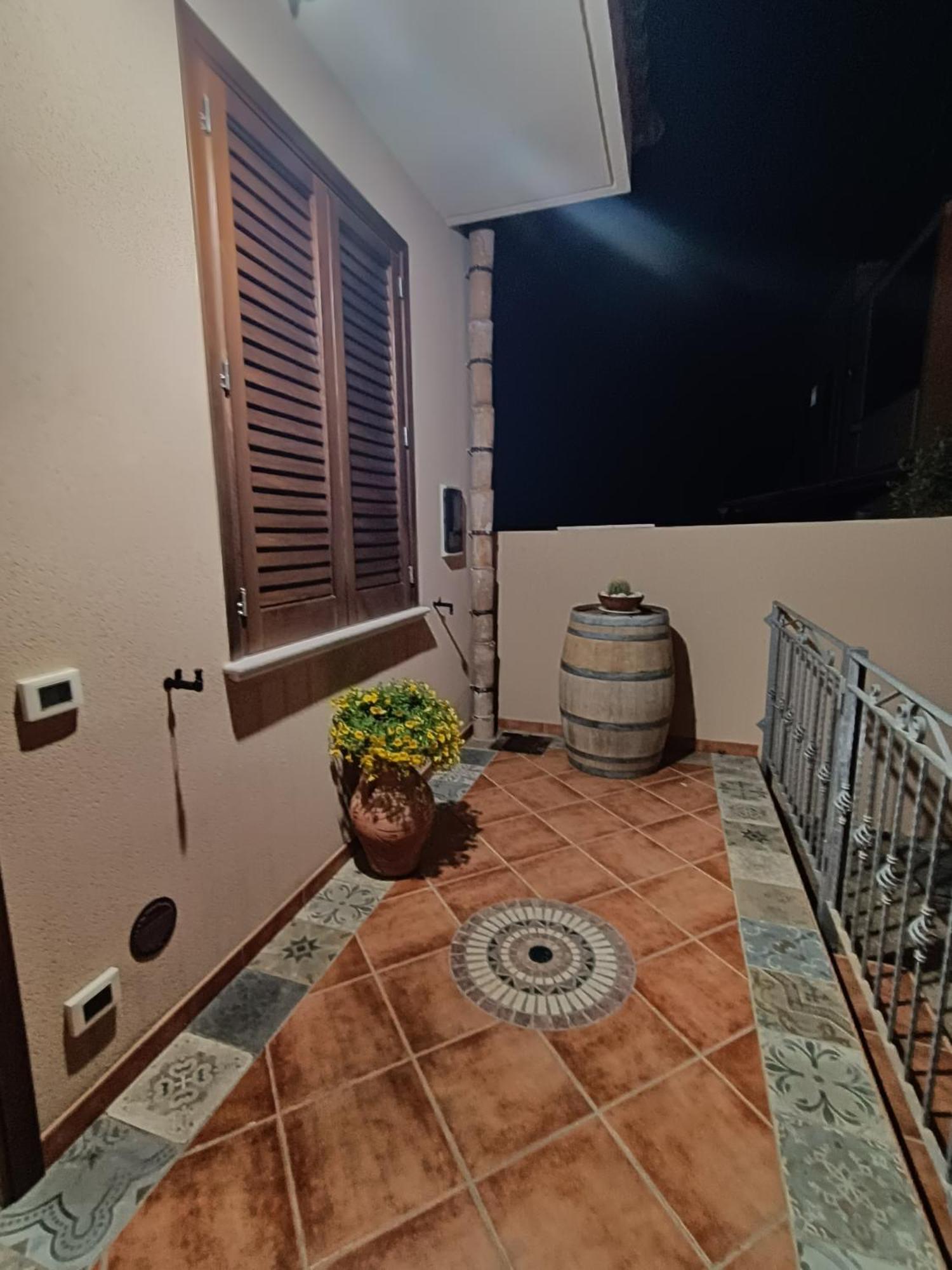 Monolocale Da Andrea Apartment Custonaci Bagian luar foto